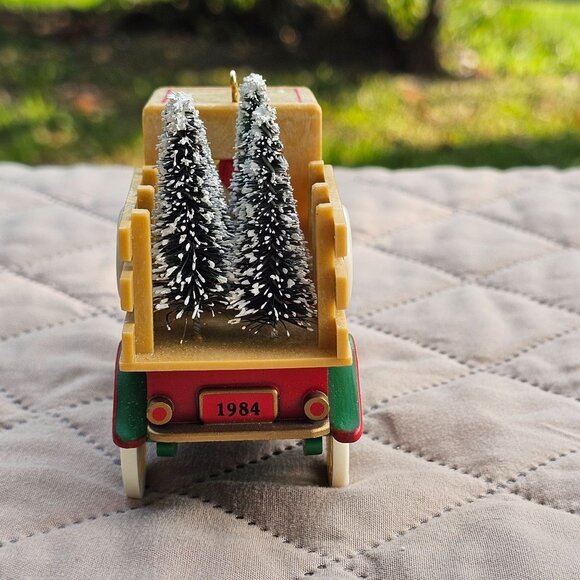 Hallmark 1984 Santa Claus Free Delivery Christmas Ornament Truck With Trees Vint - Picture 5 of 13